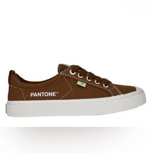 Cariuma Brown Sneakers